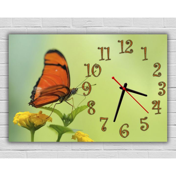 Настенные часы Бабочка на цветке