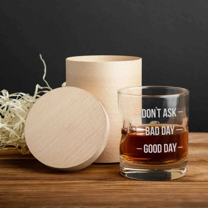Склянка з кулею Don`t ask. Bad day. Good day для віскі, англійська, Тубус зі шпону