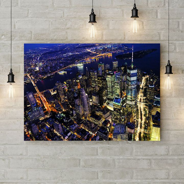 Картина на холсте Полет над вечерним городом, 50х35 см