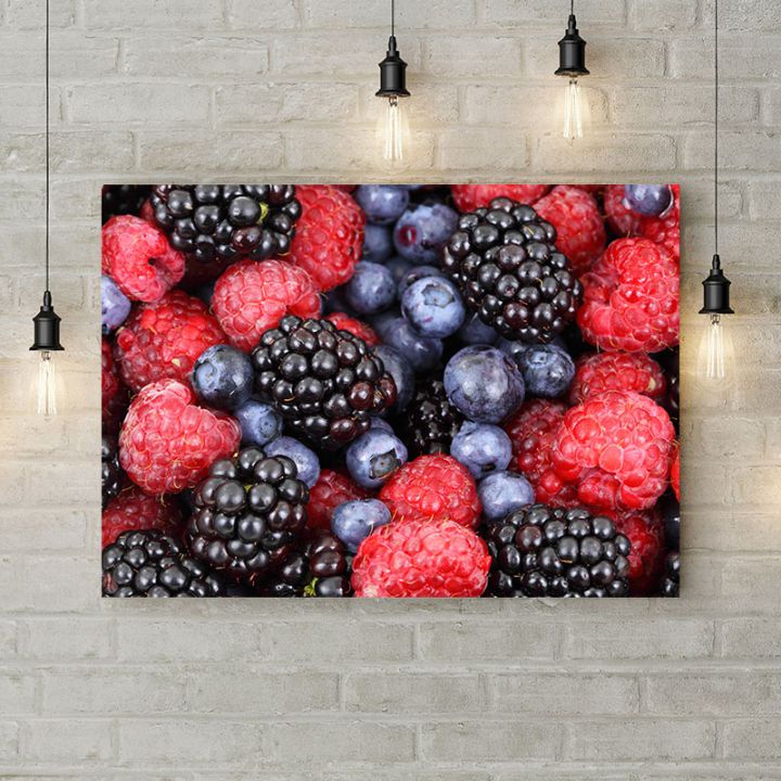 Картина на холсте Лесные ягоды, 50х35 см