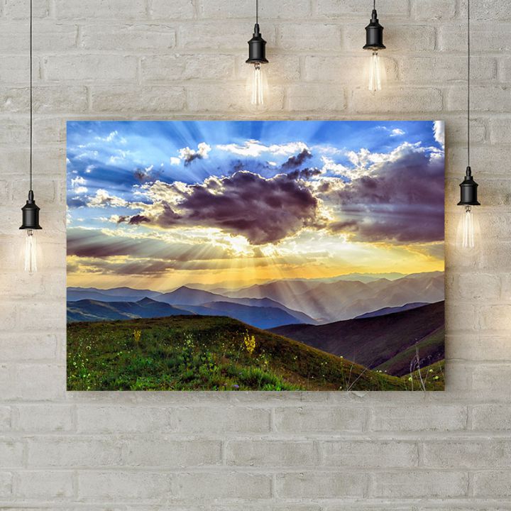 Картина на холсте Лучи солнца на горами, 50х35 см