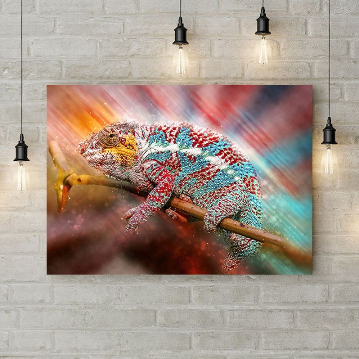 Картина на холсте Красный хамелеон, 50х35 см