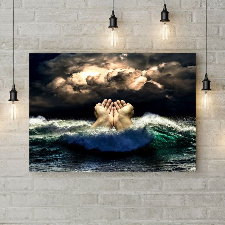 Картина на холсте Hands in the sea, 50х35 см