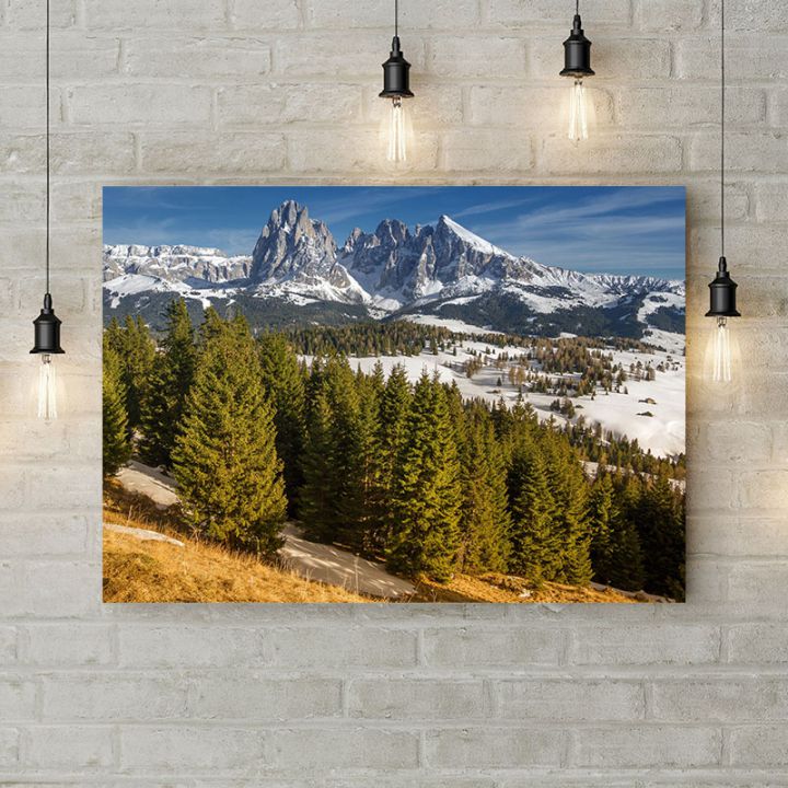 Картина на холсте Заснежинные горы, 50х35 см
