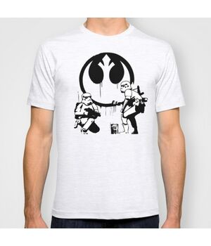 Прикольная футболка с рисунком Banksy Troopers
