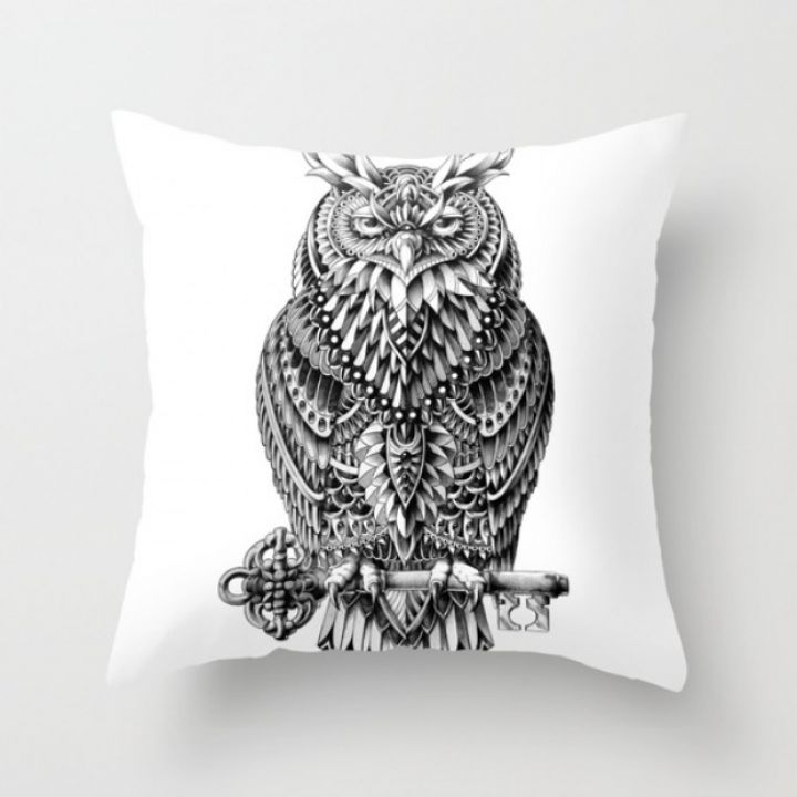 Интерьерная подушка Great Horned Owl
