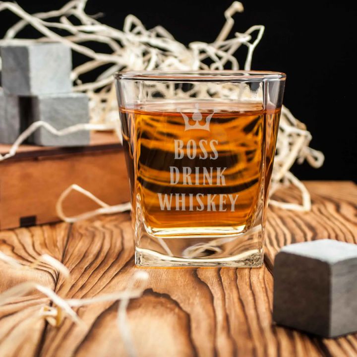 Стакан для віскі квадратний Drink whiskey, англійська, Крафтова коробка