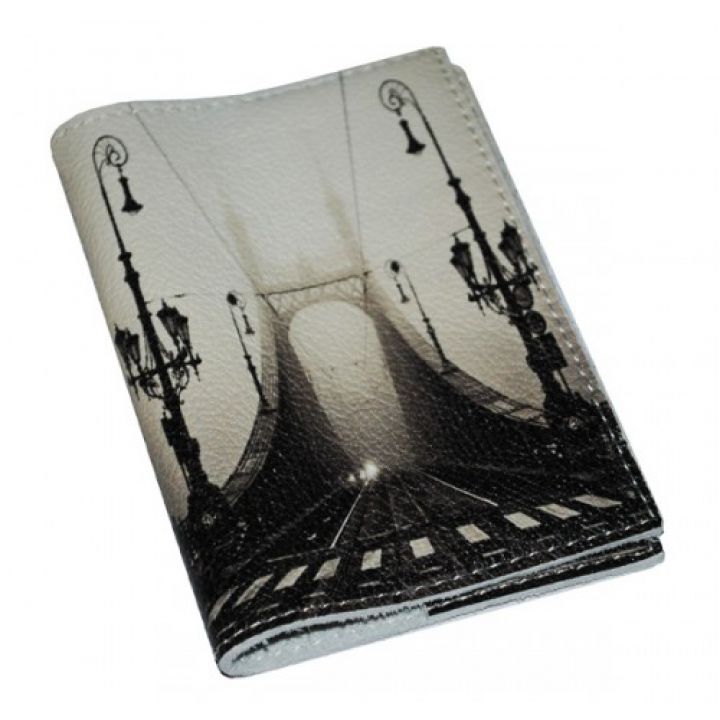 Кожаная обложка на паспорта/загранпаспорт -Мост в тумане-