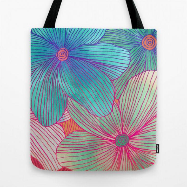 Тканевая сумка с рисунком Between the Lines - tropical flowers