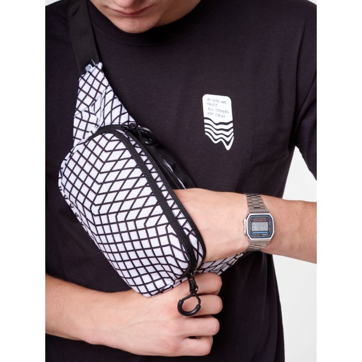 Сумка бананка поясная Stinger, бело черная